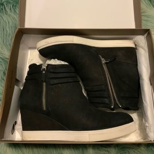 Linea Paolo Frieda Wedge Bootie